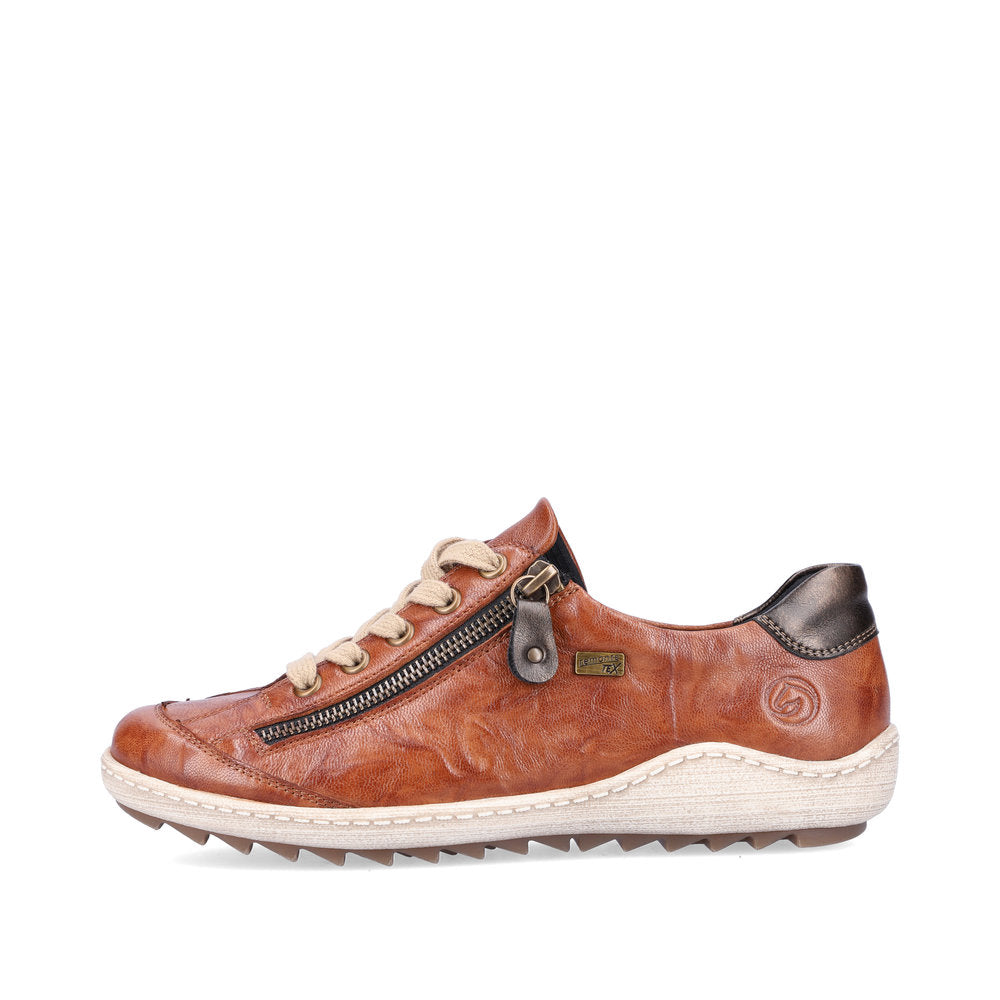 R1402 Liv